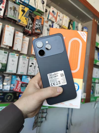 Tecno spark 40