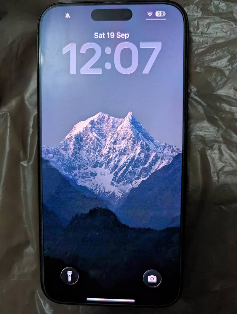 Apple iPhone 15 Pro Max 2