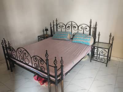 King size bed for sale with mattress