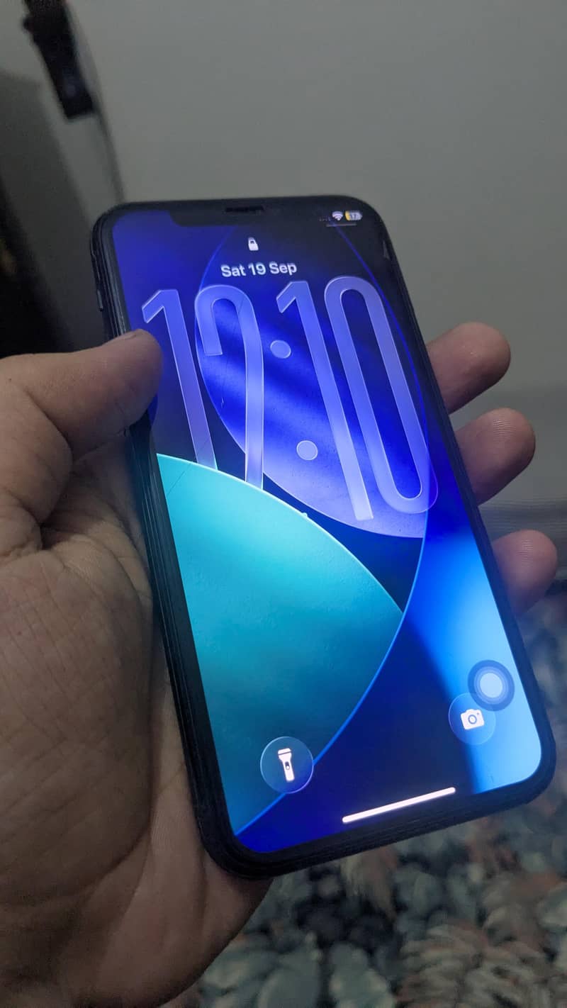Apple iPhone 11 Pro 2