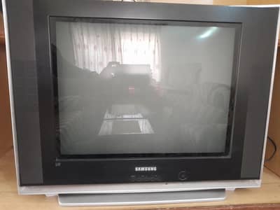 Used Samsung 21" Flat Screen TV with Remote for Sale