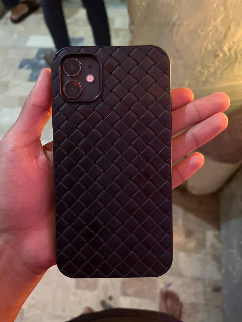 Apple iPhone 11 3