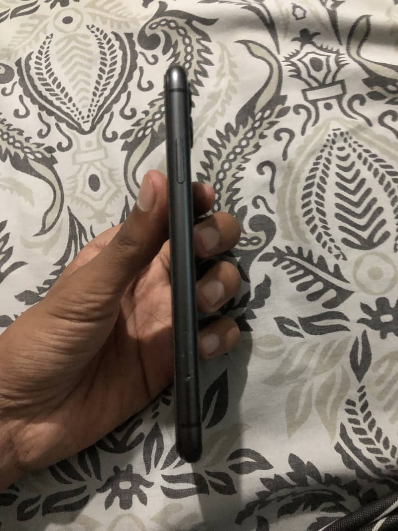 Apple iPhone 11 1