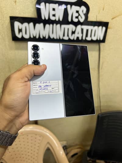 SAMSUNG GALAXY Z FOLD 6