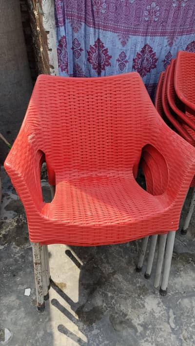 plastic chair good condition