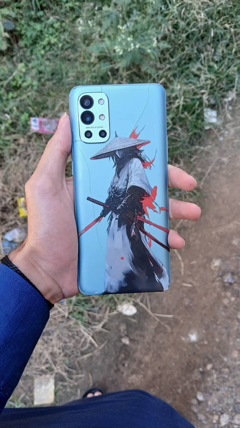 One Plus 9R 0