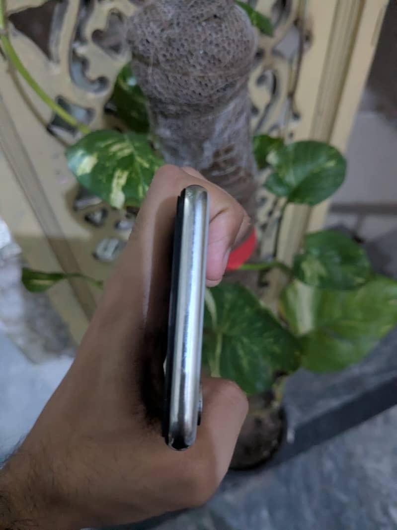 Apple iPhone X 0