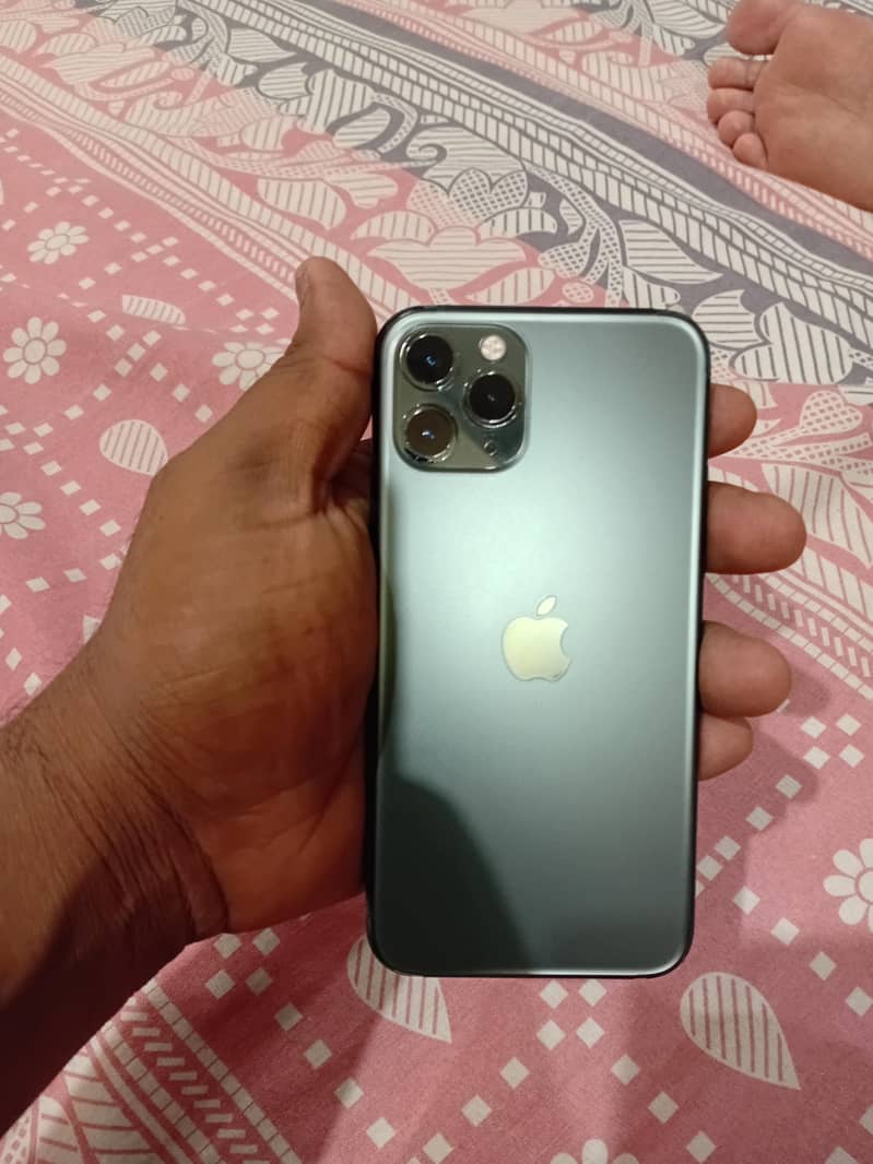 Apple iPhone 11 Pro 2
