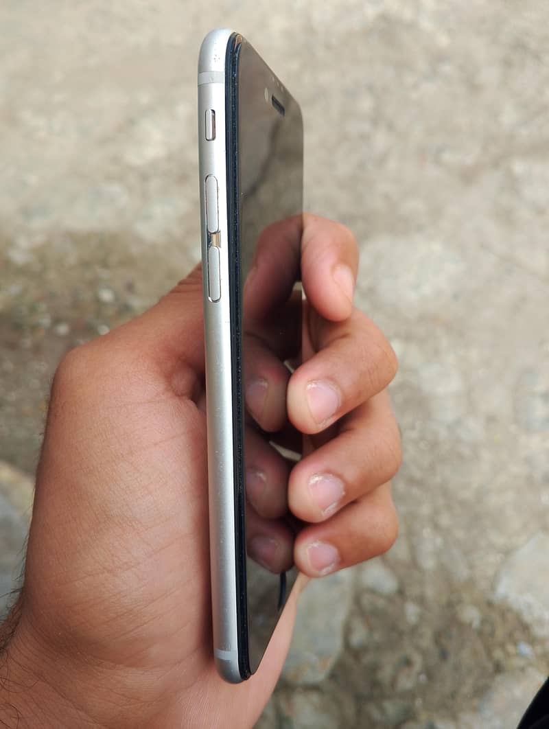 Apple iPhone 6 4