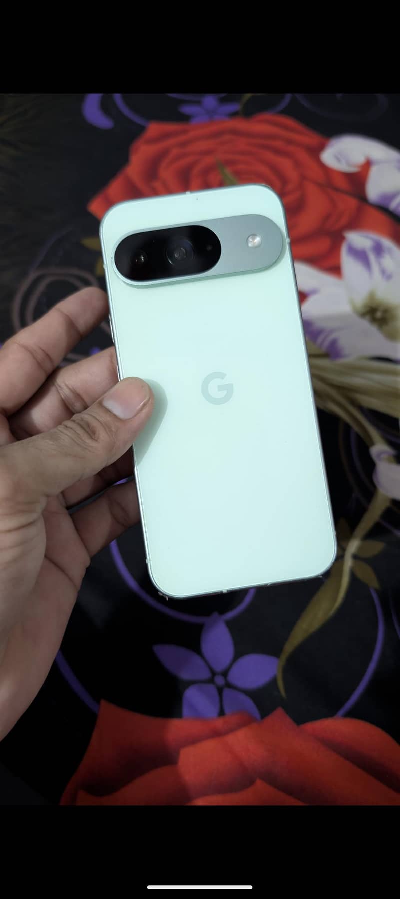 Google Pixel 9 4