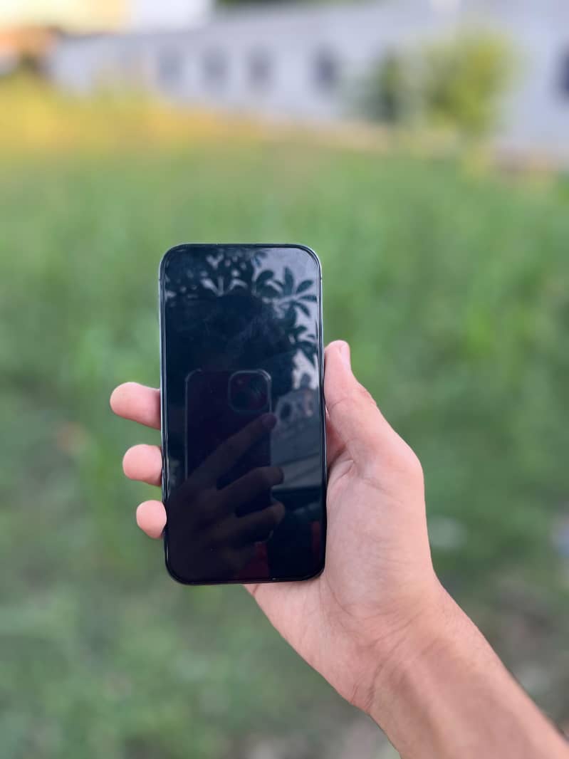Apple iPhone 14 Pro 3