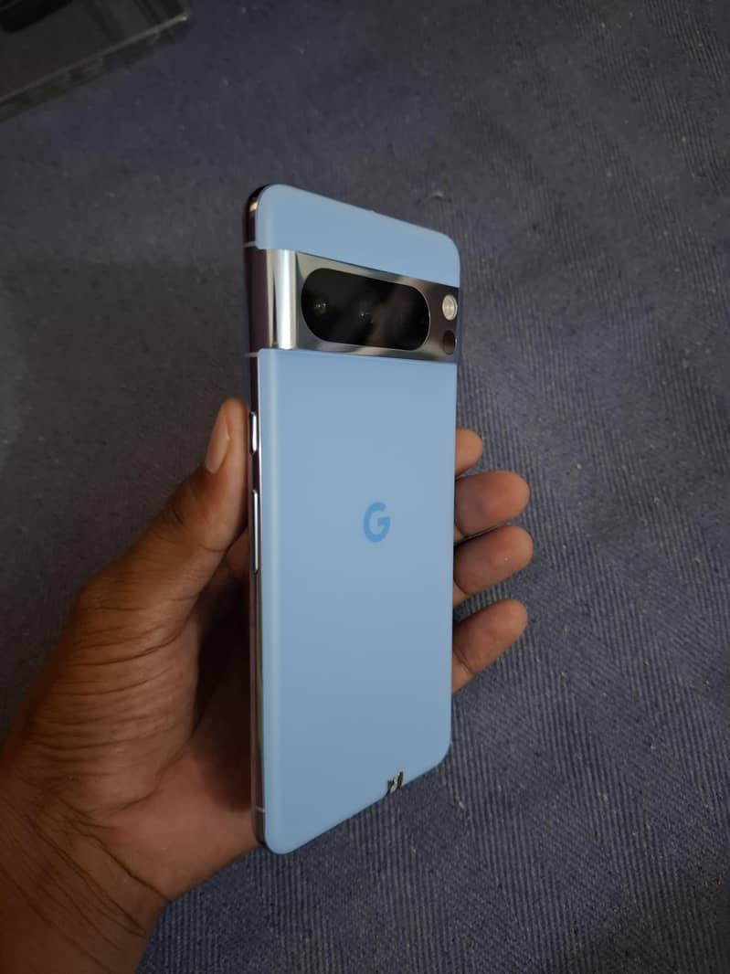 Google Pixel 8 Pro 1