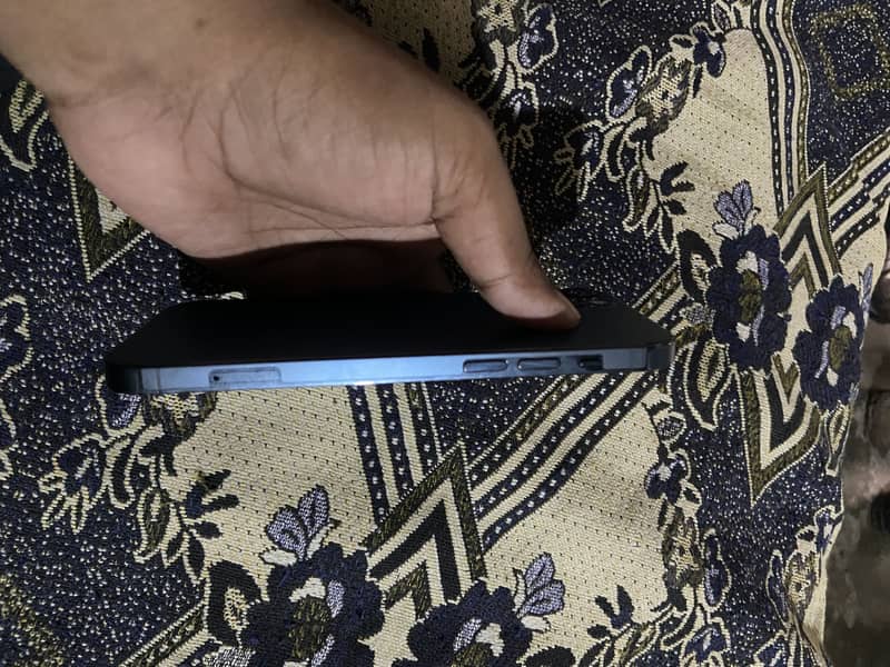 Apple iPhone 12 Pro 4