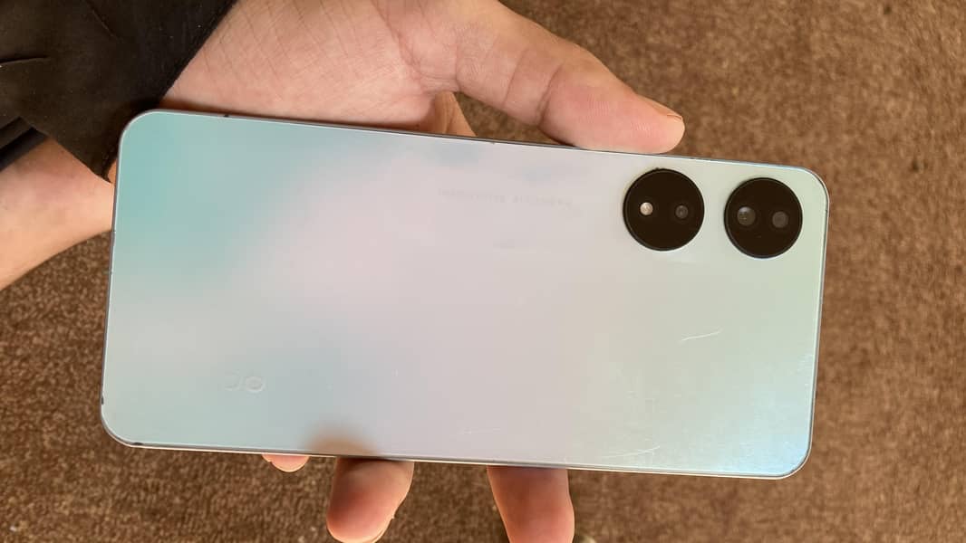 OPPO A78 0
