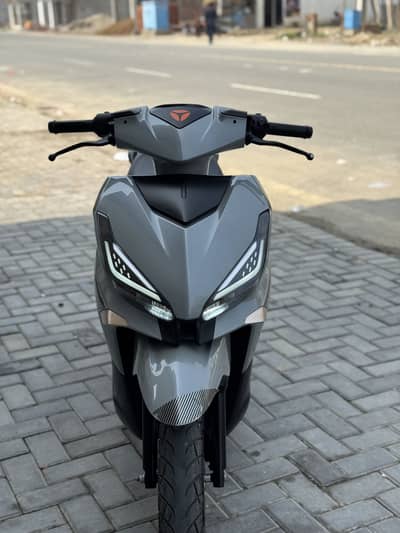 YADEA VELAX URGENT SALE