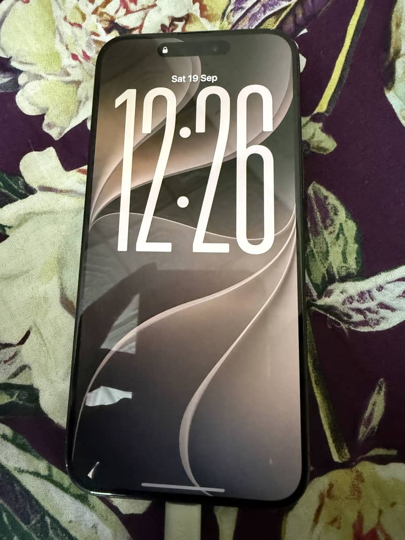 Apple iPhone 15 Pro Max 0