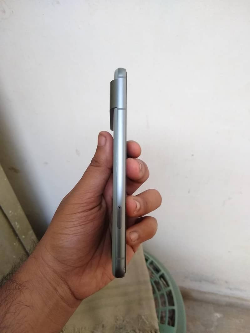 Google Pixel 8 APPROVED 3