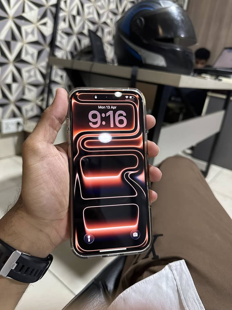 Iphone 17 pro max 1