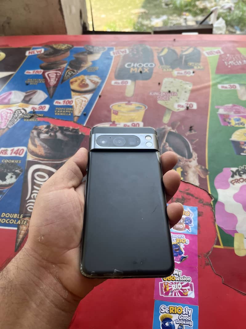 Google Pixel 8 Pro 3