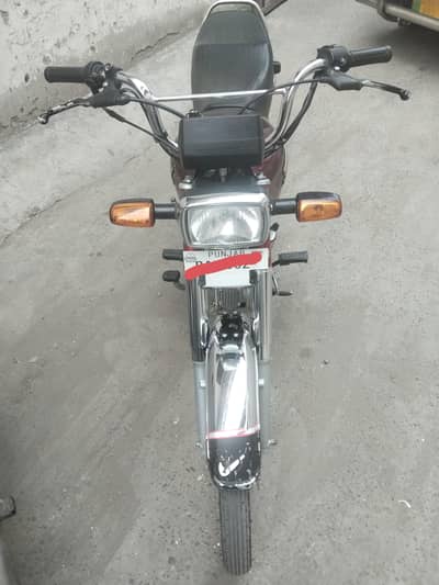 Honda CD 70 low milage new condition just buy & Drive