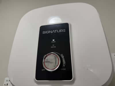 Instant electric gyser