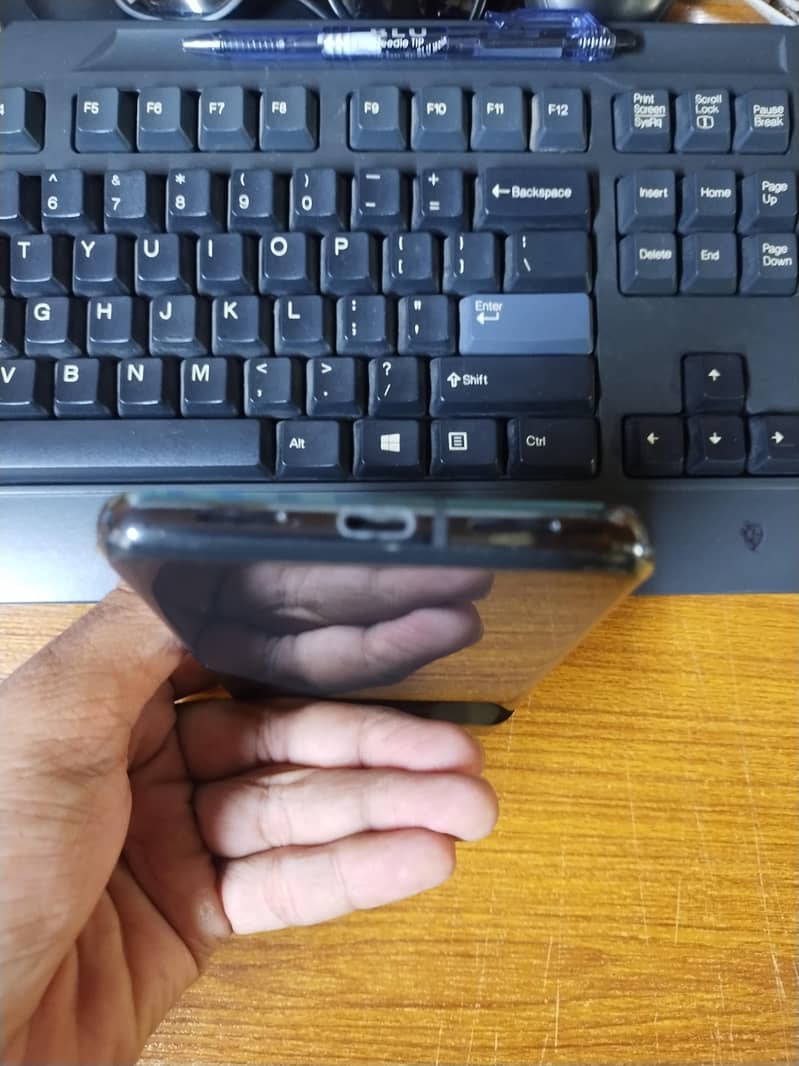 Google pixel 8 Pro (Sim Working) 7