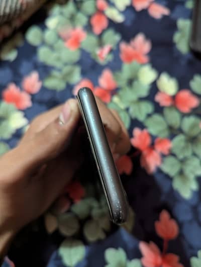 Apple iPhone 11 Description par ke message karna