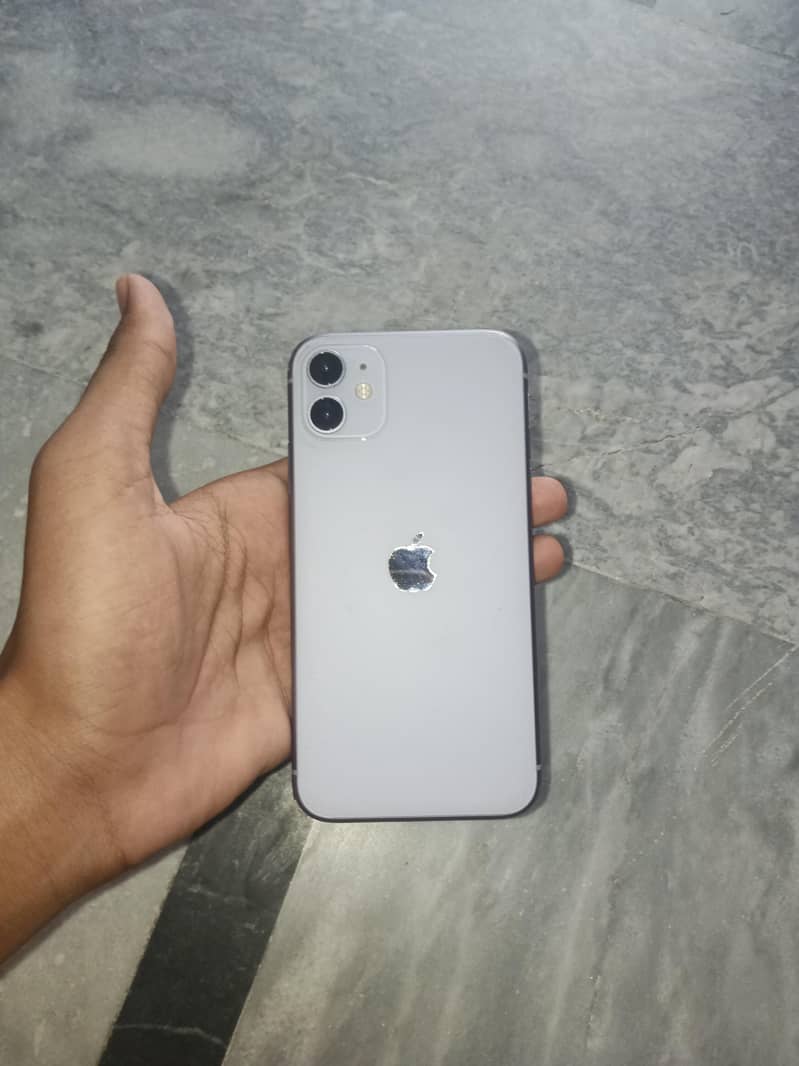 Apple iPhone 11 0