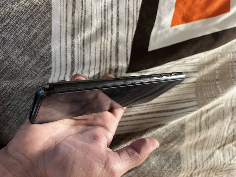 Apple iPhone 11 Pro Max 5