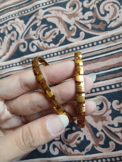 golden stainless bangles