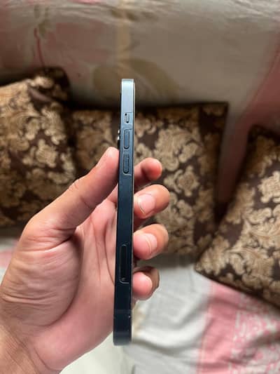Apple iPhone 13 jv