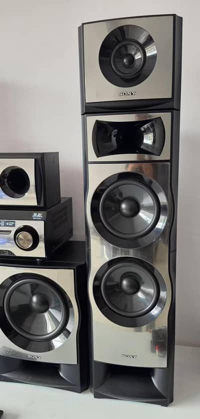 sony str km55 5.2 ch home theater system brand new