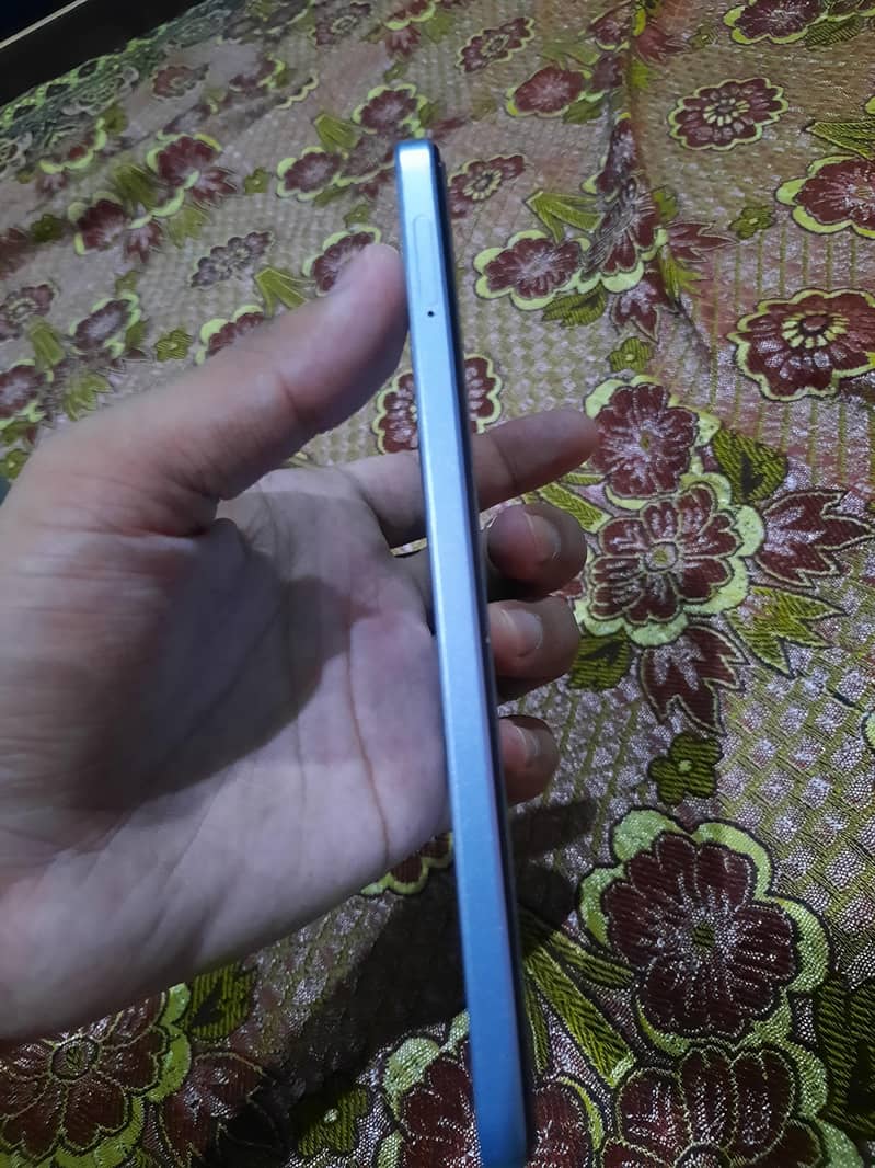 OPPO A60 7