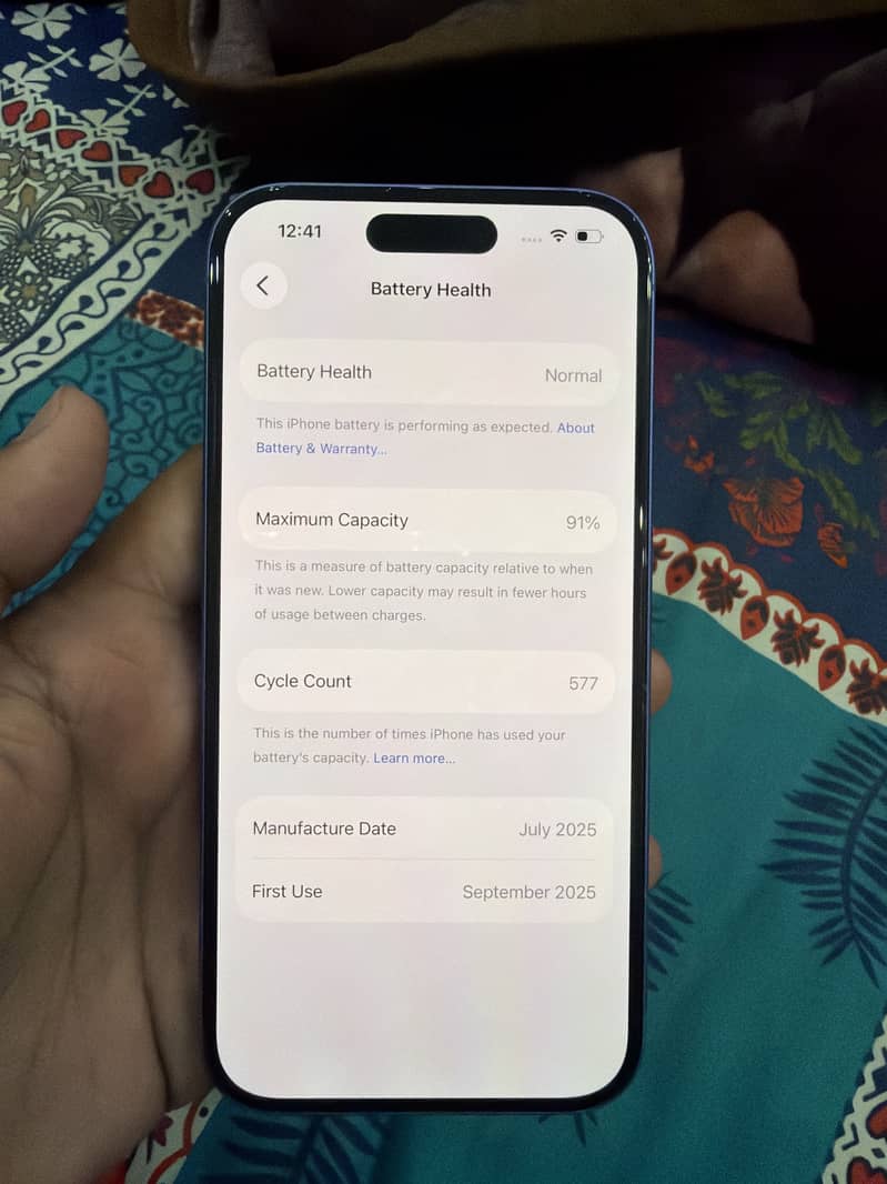 Apple iPhone 16 5