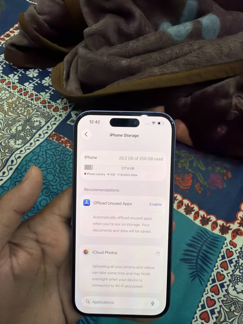 Apple iPhone 16 6