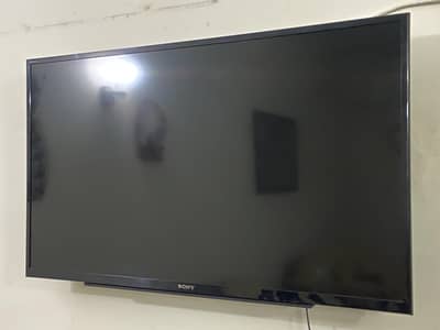 Sony bravia 40" LEDtv original and excellent condition