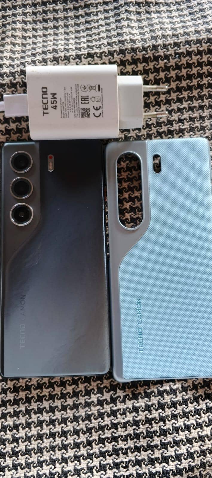 Tecno CAMON 40 Pro 7