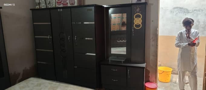 4 Piece Bedroom Set For Sale