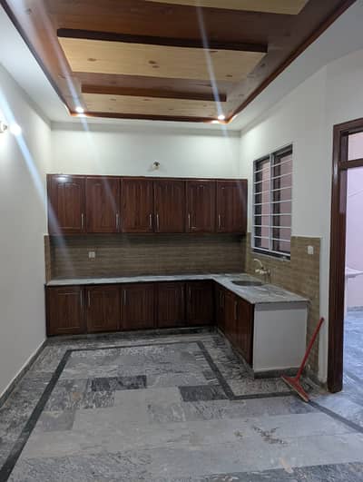 4 Marla Upper Portion Madina Town