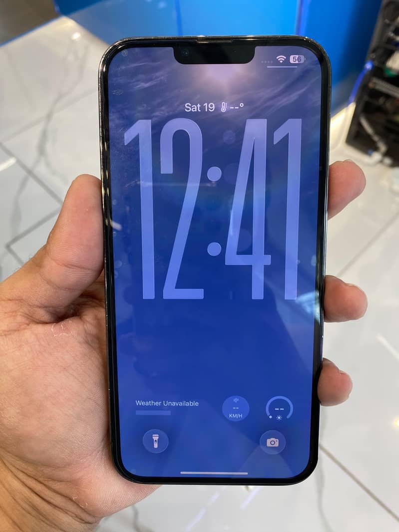 Apple iPhone 13 Pro Max 4
