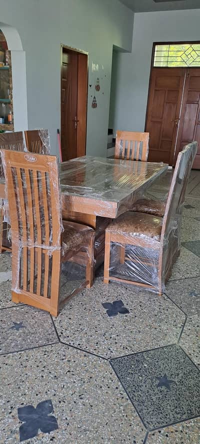 6 seater dining table