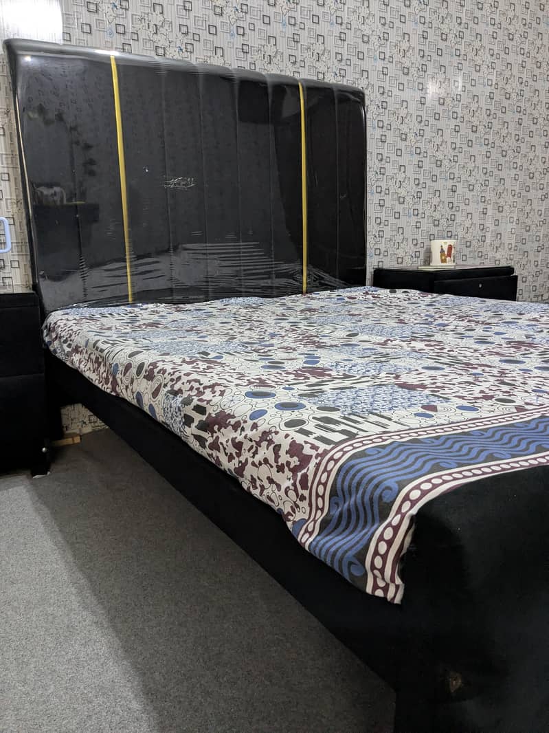 6*5 size bed 1