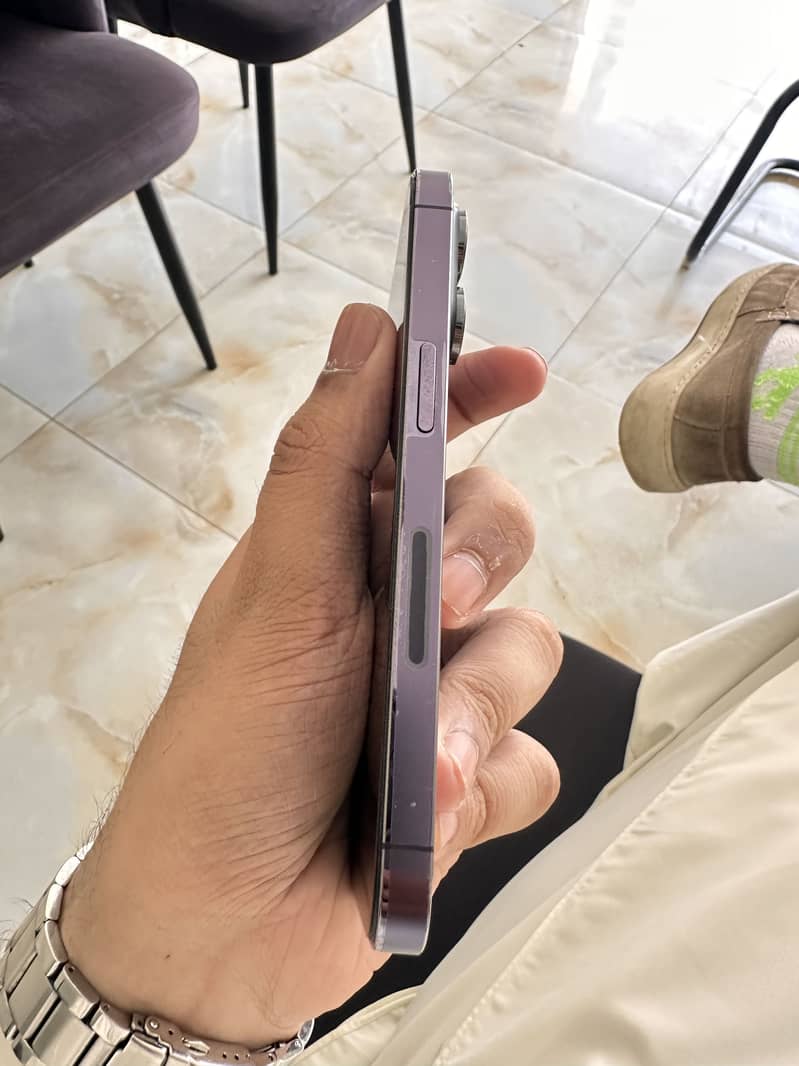 Apple iPhone 14 Pro 3