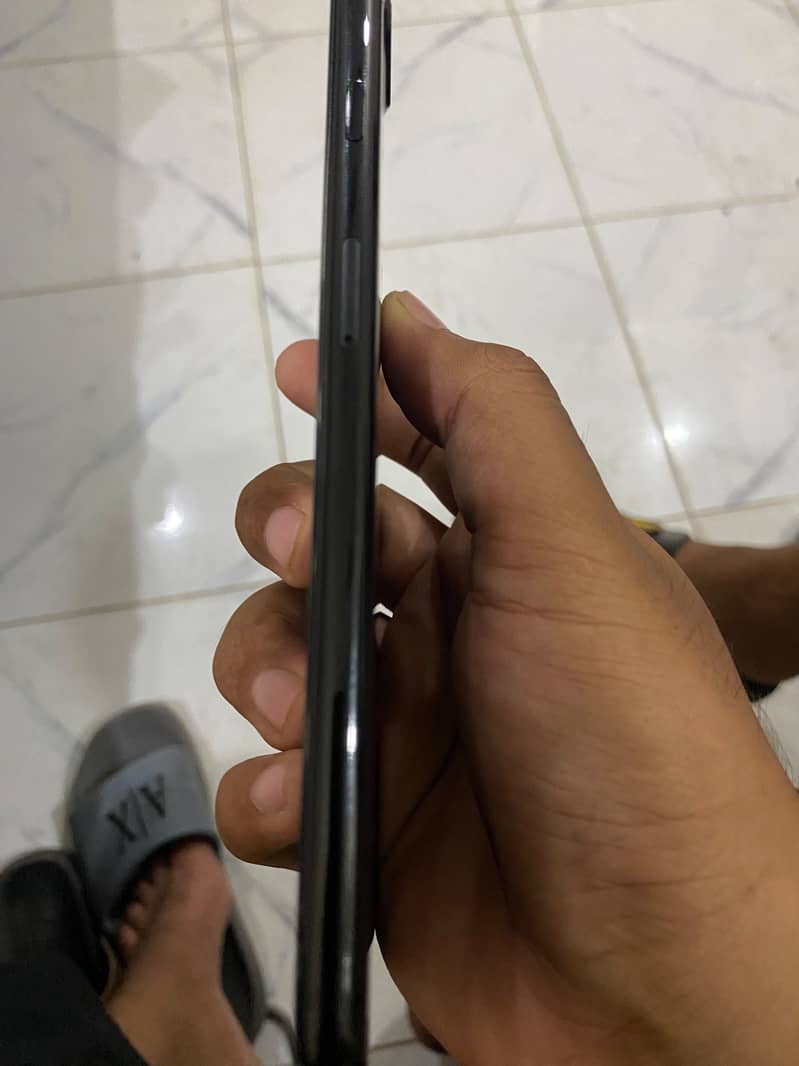 Apple iPhone 7 Plus 1