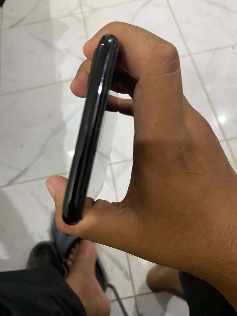 Apple iPhone 7 Plus 2