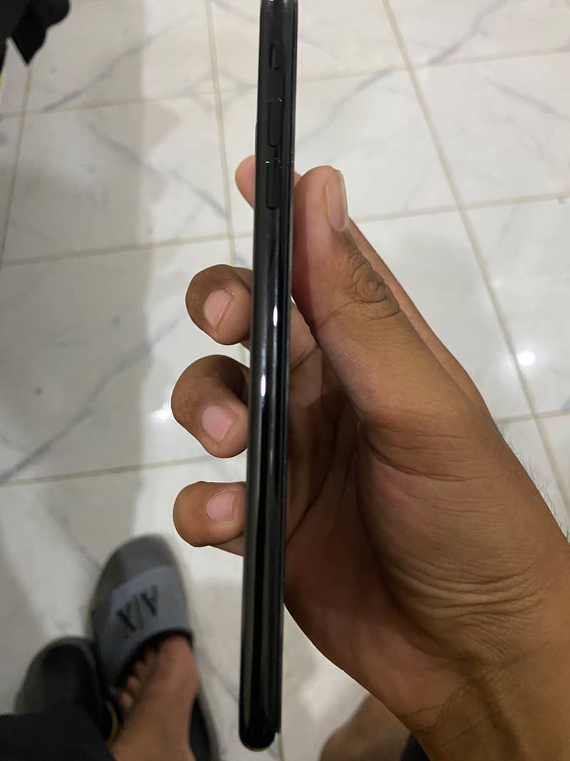 Apple iPhone 7 Plus 5
