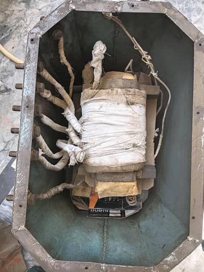Electric arc welding plant
