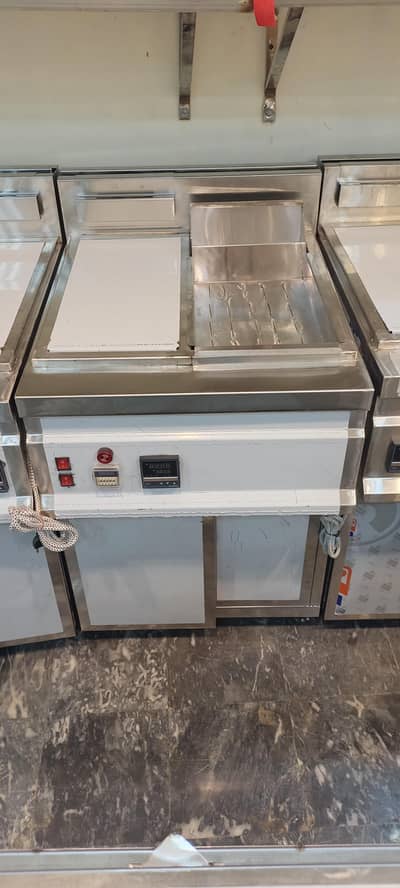 pizza oven ark/ dough mixer/ prep table/ conveyor/ fryer/ hot plate