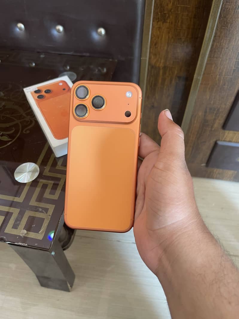 Apple iPhone 17 Pro Max 5