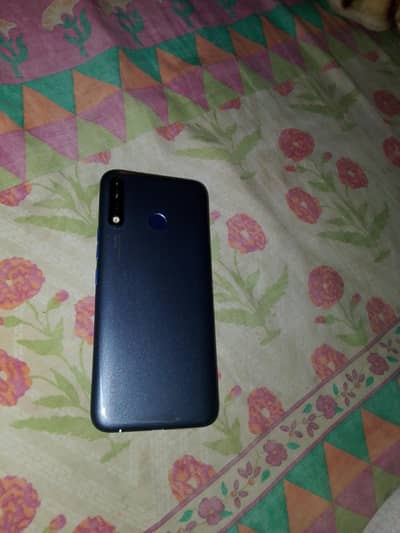 Tecno Spark 4